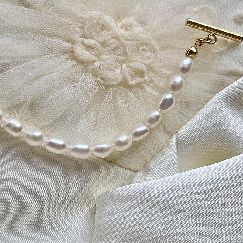 Buy now the beautiful Pearl Chainlink Bracelet from Amore Jewellery